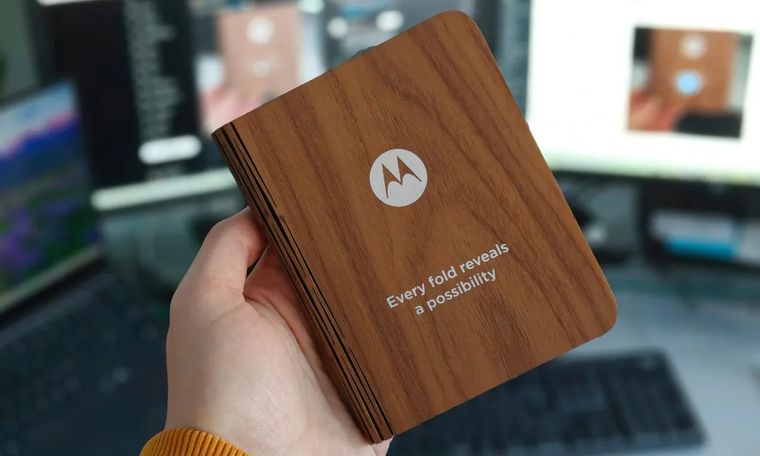 La invitación al CES 2026 anticipa el nuevo teléfono plegable de la marca. La invitación al CES 2026 anticipa el nuevo teléfono plegable de la marca.