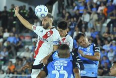 Ante la necesidad, por la precoz expulsión de Martínez Quarta, Germán Pezzella volvió a jugar después de casi ocho meses.&nbsp;