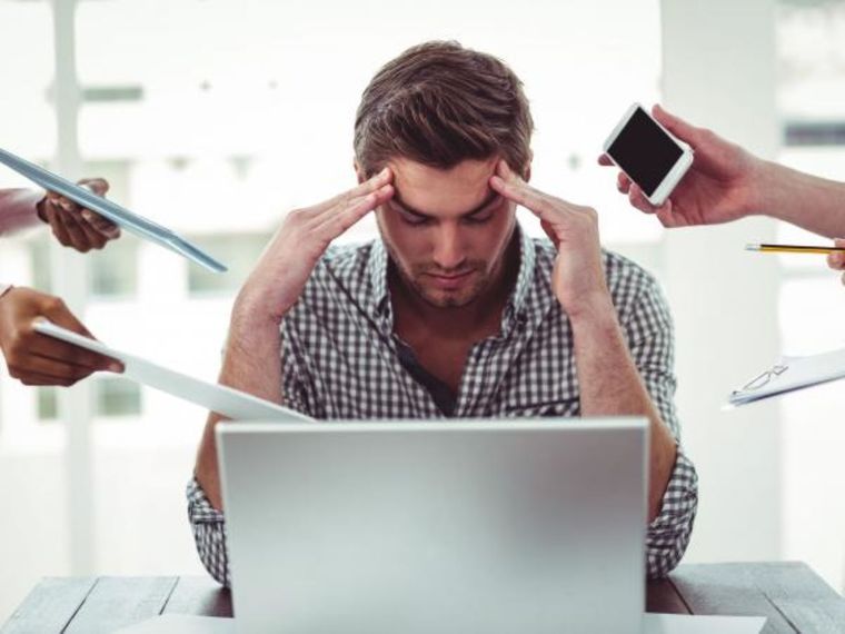 La situación económica, la inestabilidad laboral, la incertidumbre sobre el futuro hacen que se llegue a fin de año con un alto nivel de estres Foto: Shutterstock