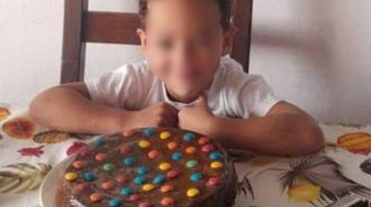 El niño estaba desaparecido desde el domingo 3 de mayo. Su madre realizó la denuncia y su padre quedó detenido.
