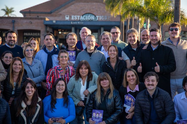 El candidato a senador bonaerense por La Libertad Avanza, Diego Valenzuela, recorrió Tigre con duras criticas al kirchnerismo.