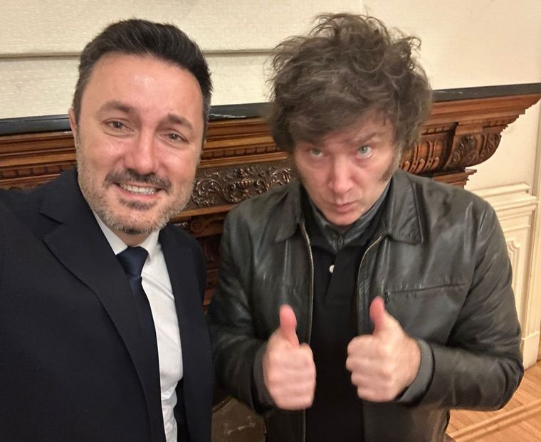 Luis Petri y Javier Milei enviaron una solicitud al Senado para el ascenso de militares. Foto: X @luispetri