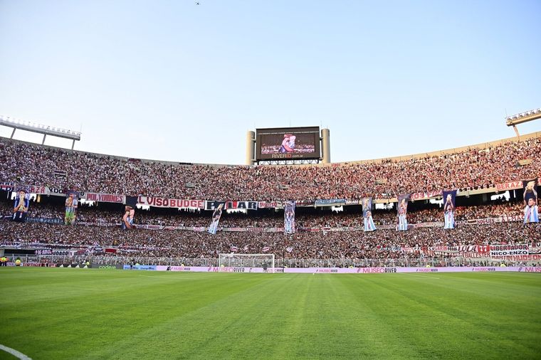 River permitirá que los hinchas ingresen con agua al estadio. Foto: @RiverPlate