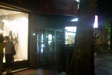 MDZol | El negocio está ubicado en España casi Peatonal Sarmiento. Foto: MDZ