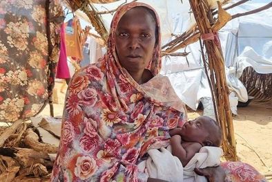 MDZol | Arafa Adoum dejó atrás los cadáveres sin enterrar de sus otros hijos varones de 3, 7 y 9 años.