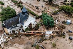 Una vista aérea tomada con un dron muestra un cementerio después de las inundaciones en Bad Neuenahr-Ahrweiler, Alemania. Foto: EPA