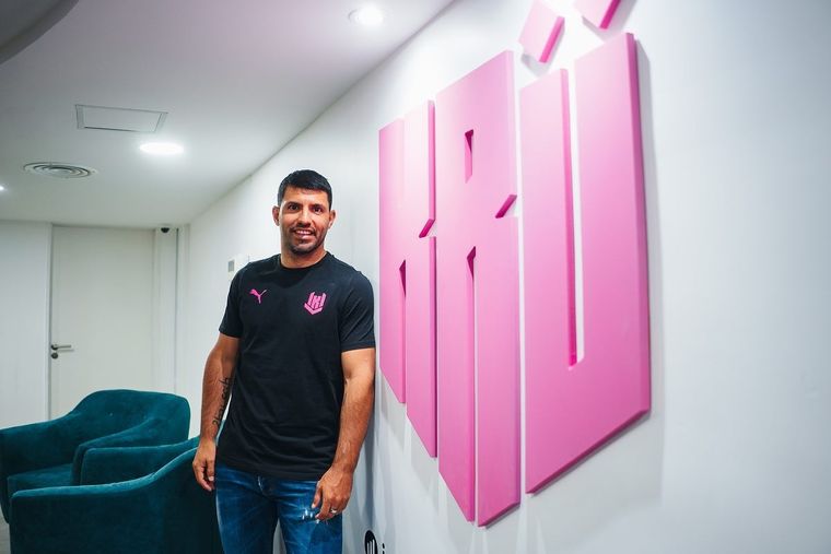 El Kun saltó en defensa de su amigo en Twitch. Foto: Instagram @kunaguero