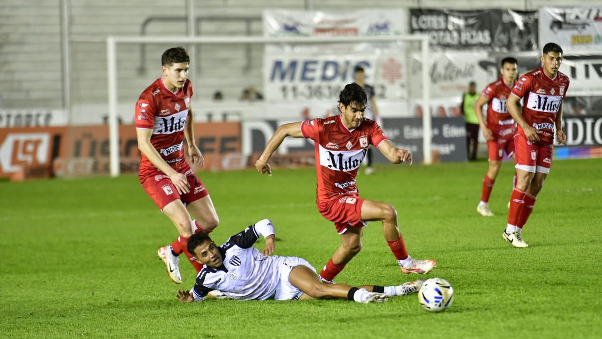 Gimnasia cayó 1-0 con Morón y el Gallito se puso a tres puntos de alcanzarlo en la cima de la Zona B