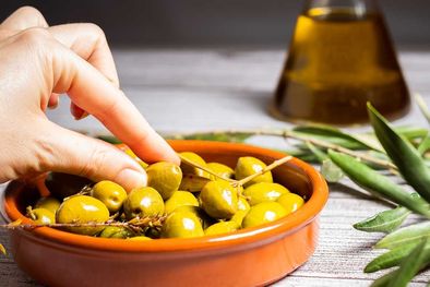 MDZol | Las aceitunas verdes son un tesoro para la salud. Foto: Shutterstock