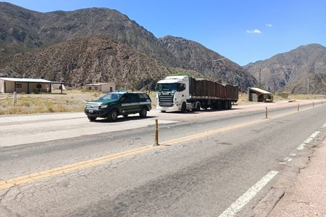 El procedimiento en alta montaña. Foto: Gendarmería Nacional