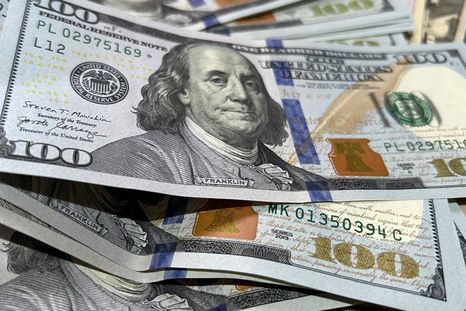 Un dólar con baja cotización podría causa inconvenientes para engrosar las arcas nacionales, aseguró el economista Ferreres Foto: ALF PONCE MERCADO / MDZ