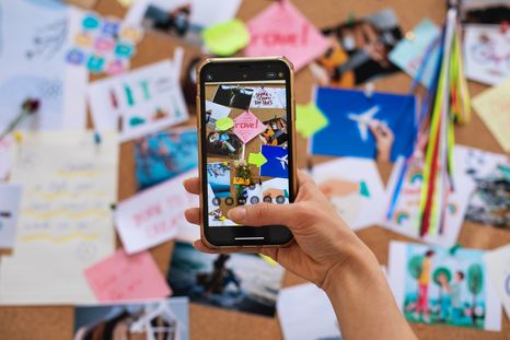 Los ‘vision boards’ son herramientas poderosas para manifestar deseos, ¡Aprendé a hacerlos con nuestra guía! Foto: Freepik