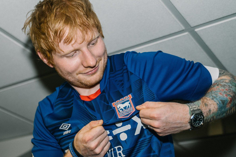 Esta es la llamativa relación entre Jamie Foxx y Ed Sheeran.