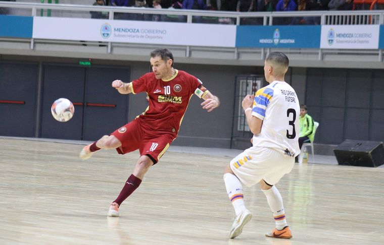 Chelo Mescolatti agigantó su leyenda: sexto título nacional consecutivo con Mendoza. Foto: gentileza de Santiago Tagua