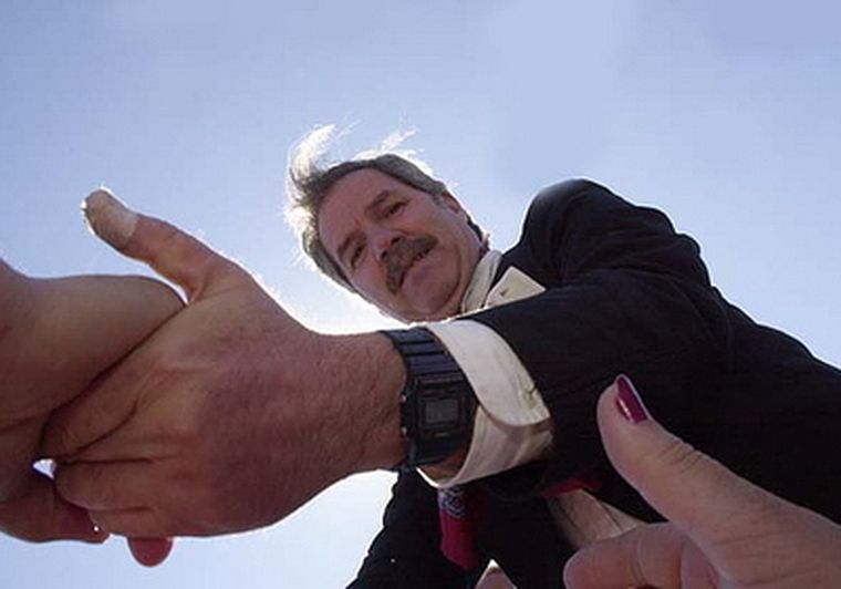 Felipe Sola, cada vez más cerca de Cobos.