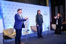 cecilia moreau firmo el compromiso de prevencion y lucha contra las drogas junto al padre pepe