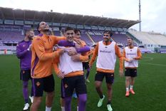 En el entrenamiento abierto que hizo la Viola, el Chino le dijo adiós emocionado a la gente y se llevó una ovación. Foto: @violanews