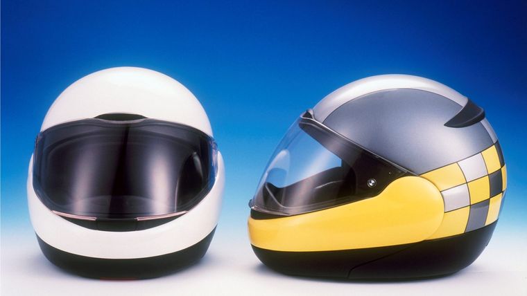 BMW Motorrad System 8: 50 años de historia y evolución en cascos para moto