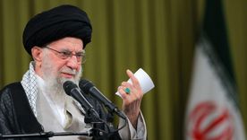 La Constitución de Irán le da al ayatolá Jamenei la última palabra en los asuntos de Estado. La Constitución de Irán le da al ayatolá Jamenei la última palabra en los asuntos de Estado.