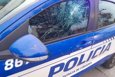 Un conductor chocó contra un patrullero en Córdoba durante un operativo. Foto: Twitter: @alejandropozo