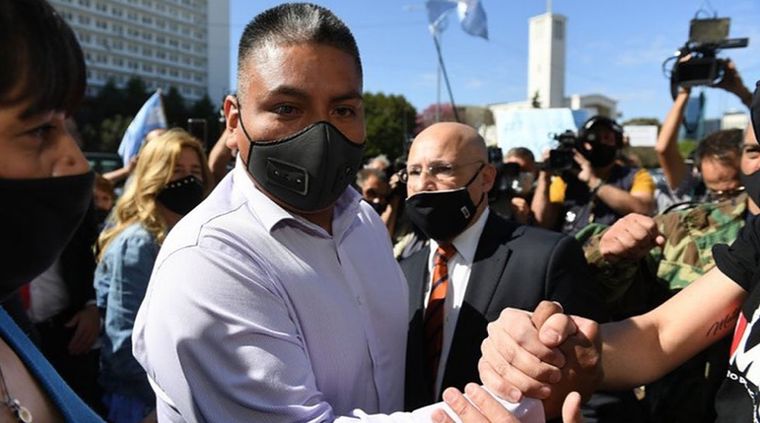 Chocobar dijo que el fallo fue muy injusto. A su lado, el abogado Fernando Soto. Foto: @Doctor_Soto