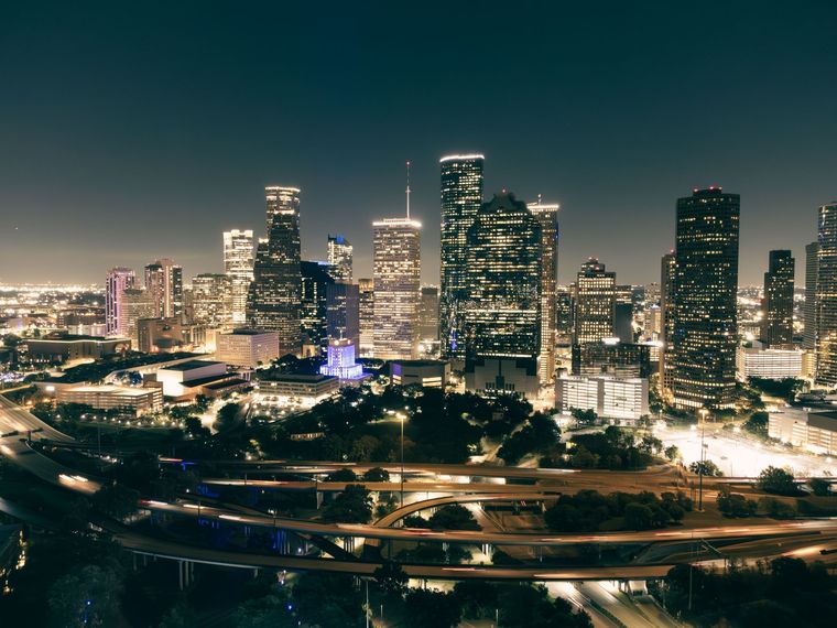 La ciudad de Houston, sede del Mundial 2026, apunta hacia un lugar con infraestructura para alojarse, comer, asistir a eventos y disfrutar de actividades sin desplazamientos largos. El área metropolitana alcanza casi los 8 millones de habitantes. La ciudad de Houston, sede del Mundial 2026, apunta hacia un lugar con infraestructura para alojarse, comer, asistir a eventos y disfrutar de actividades sin desplazamientos largos. El área metropolitana alcanza casi los 8 millones de habitantes.