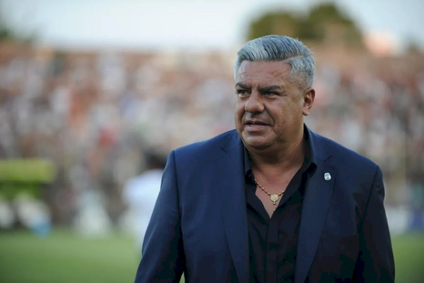 Revés para Chiqui Tapia: le negaron un permiso para viajar a Venezuela.