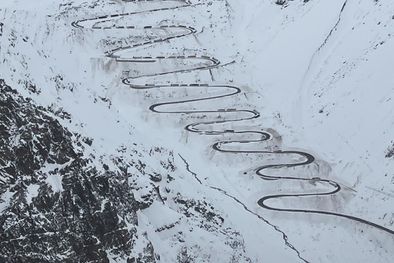 MDZol | A pesar de lo que Alberto Fernández cree, el serpenteo para cruzar de uno y otro lado de la cordillera es inevitable. Foto: Gentileza