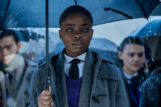 Joy Sunday deslumbró con su papel en Merlina.