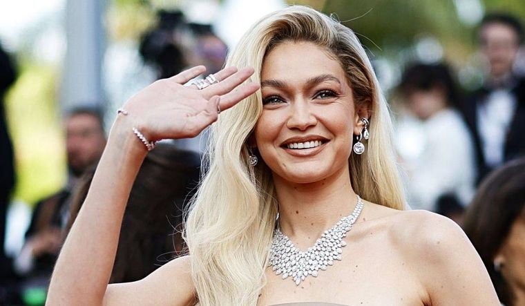 Gigi Hadid, con problemas de portación de marihuana al ser detenida en un aeropuerto.