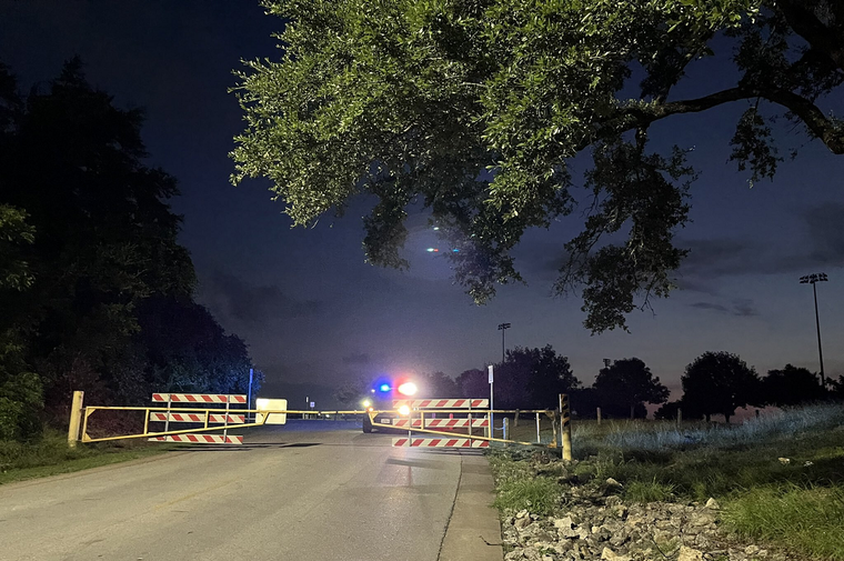 Entrada al  Old Settlers Park tras el tiroteo Foto: Redes sociales  BreakingItalyNews