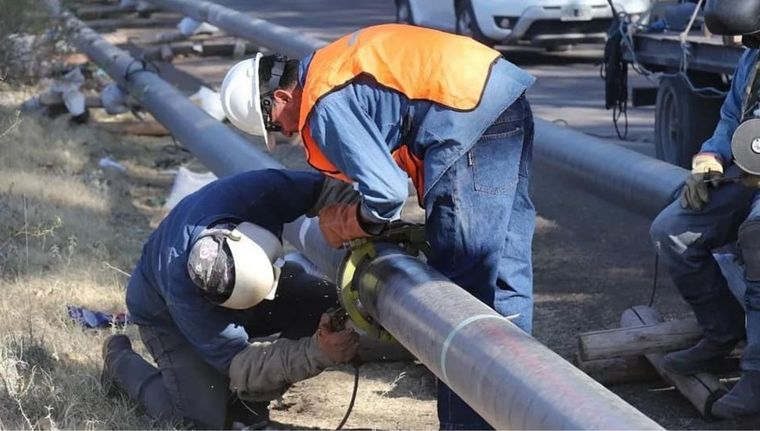 El trabajo de soldadura en el gasoducto de San Rafael Foto: Municipalidad de San Rafael