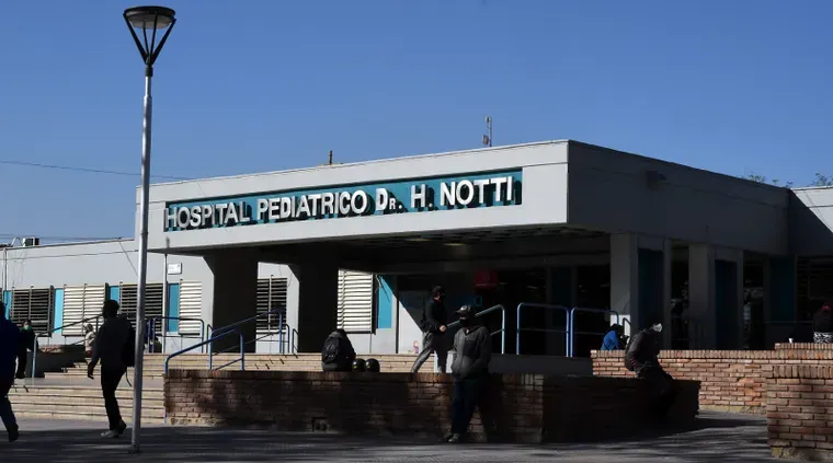 Desde el hospital Notti reconocieron que en los últimas días la guardia está atendiendo cerca de 400 pacientes diarios. Desde el hospital Notti reconocieron que en los últimas días la guardia está atendiendo cerca de 400 pacientes diarios.