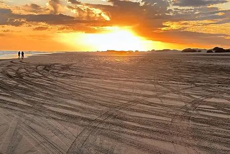 Marisol, el pueblo de arena clara y silencio amable frente al Atlántico. Marisol, el pueblo de arena clara y silencio amable frente al Atlántico.