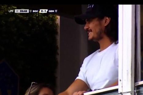 Edinson Cavani no jugó, pero su gesto en el palco encendió alarmas en Boca. Edinson Cavani no jugó, pero su gesto en el palco encendió alarmas en Boca.