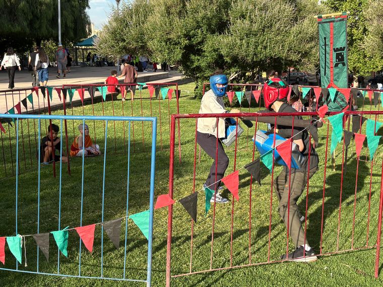 Nunca viene mal un buen combate para pasar el rato. Nunca viene mal un buen combate para pasar el rato.