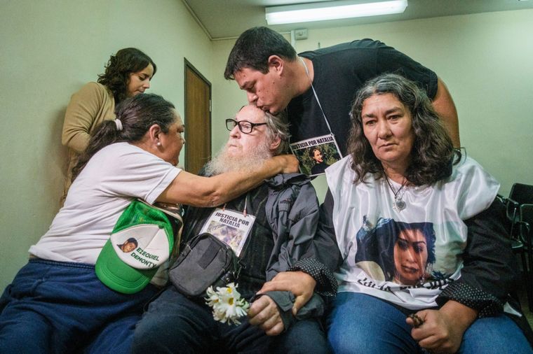 La emoción de la familia de la víctima tras lectura de la sentencia Foto: Télam