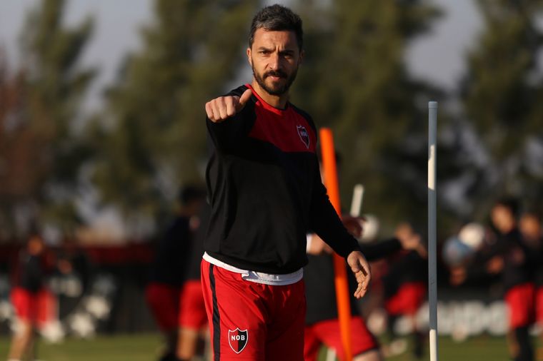 El delantero usó las redes sociales para anunciar su retiro. Foto: Newells Old Boys