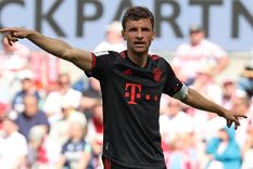 El referente Thomas Müller celebra el título. Foto: EFE