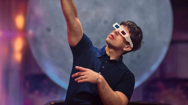 FRANZ lanzó su álbum To The Moon.