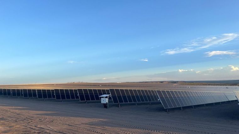 El nuevo parque solar tiene una capacidad instalada 180 MW y requirió una inversión de US$ 180 millones.