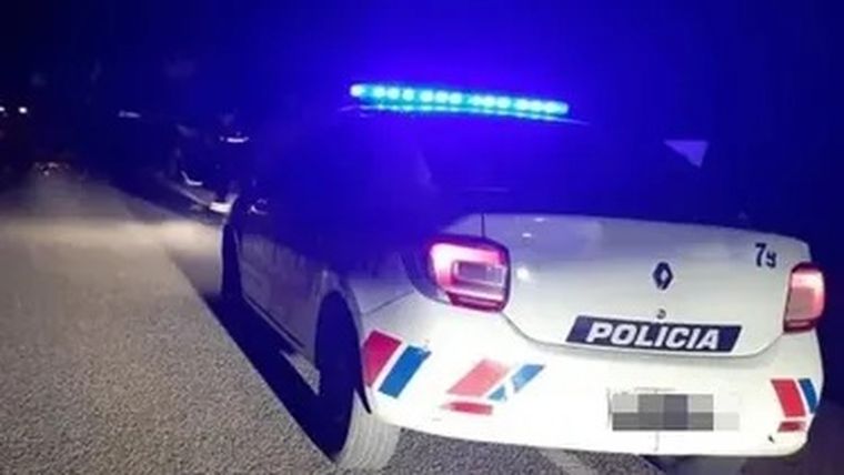 La pareja del intendente sufrió una fractura grave en una pierna, mientras que las dos hijas del matrimonio, menores de edad, resultaron ilesas.