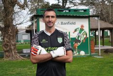 la aclaracion de barovero tras el rumor de su supuesto retiro del futbol: ?los que me?? la aclaracion de barovero tras el rumor de su supuesto retiro del futbol: ?los que me??