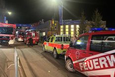 Según periodistas presentes, la evacución se dio después de un mal olor en el lugar.