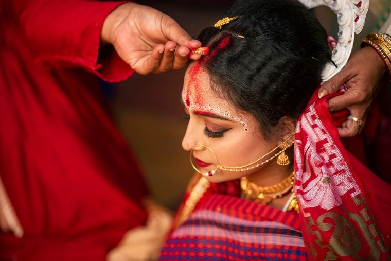 El sindoor fue elegido por India como nombre para los ataques sobre Pakistán. Foto: Shutterstock.