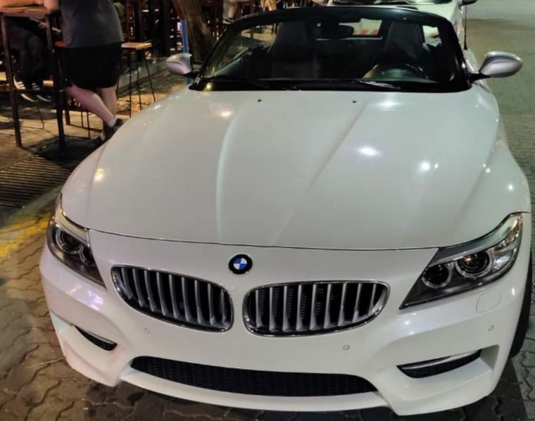 El lujoso auto donde circulaba borracho Antolín. El lujoso auto donde circulaba borracho Antolín.