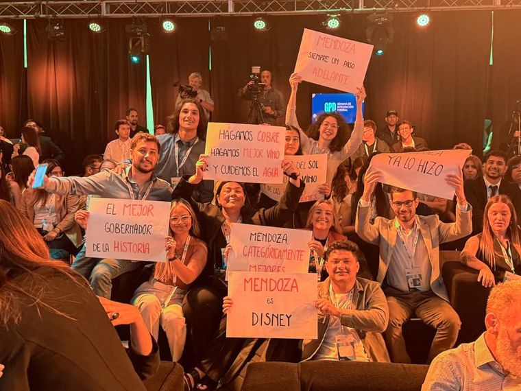 Jóvenes cornejistas Jóvenes cornejistas