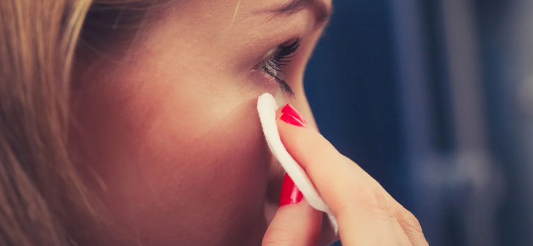 Anímate a probar métodos para remover el maquillaje que son mejores que las toallitas desmaquillantes. Foto: ANTENA3.COM