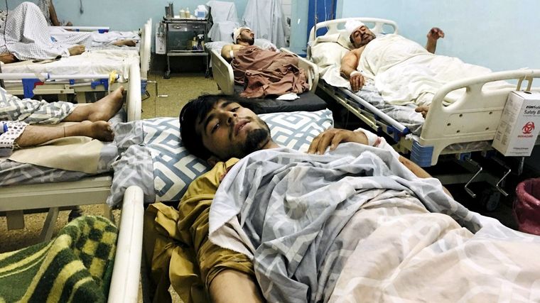 Los hospitales afganos están colapsados. Foto: Ap.