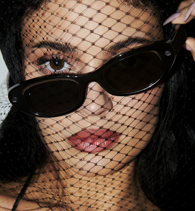 Kylie Jenner colabora con Meta para unas gafas con IA y estilo. Kylie Jenner colabora con Meta para unas gafas con IA y estilo.